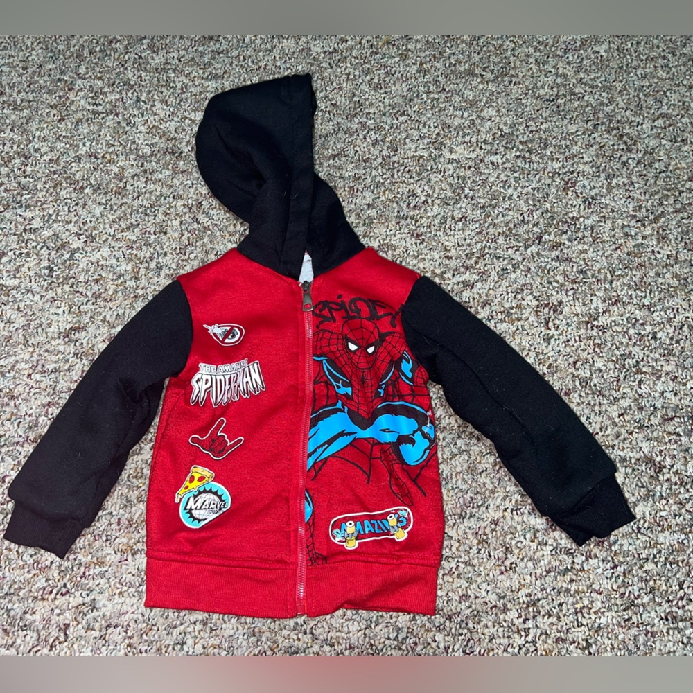 Marvel White and Red Fleece Fabric winter coat size 2T, spiderman, comics marvel